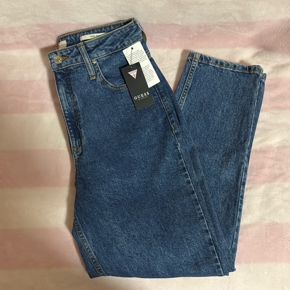 Guess Jeans - Picture 1 of 3